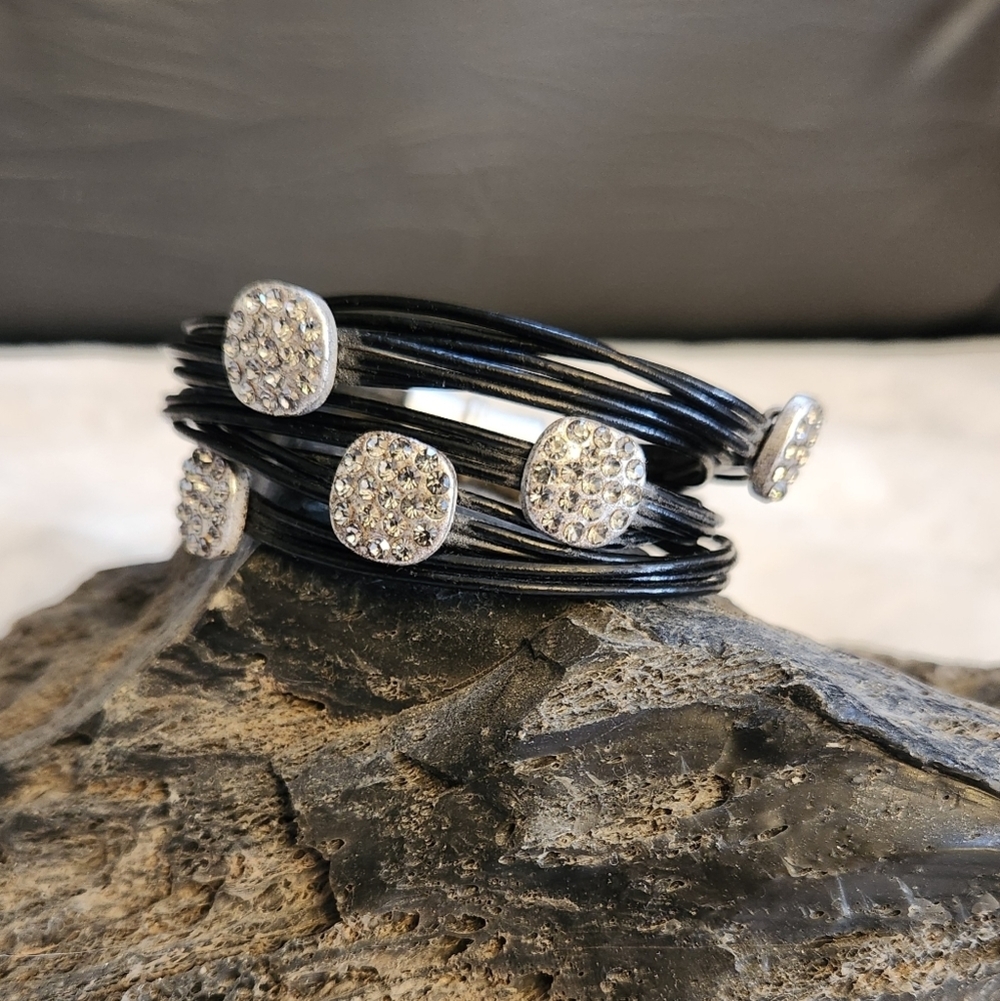 NWOT Black leather rhinestone bracelet with magnet clasp